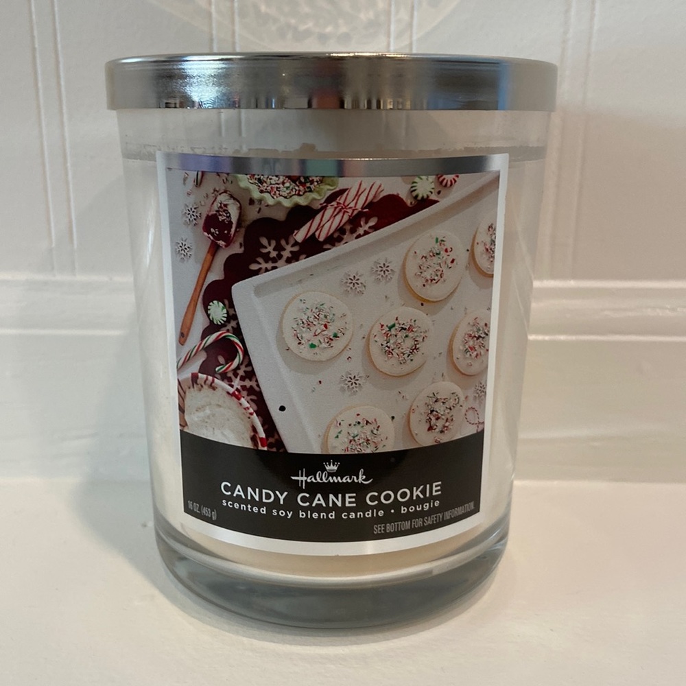 Hallmark ‘Candy Cane Cookie’ 🌲 candle 🕯️